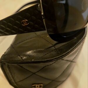 Pre-owned Chanel 4165 Navy Quilted CC Logo Oversized Women